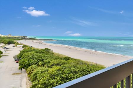 400 Ocean Trail Way