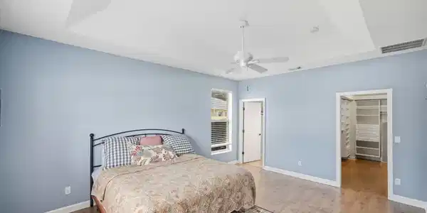 Image 3: 48-web-or-mls-426-ne-vanda-terrado