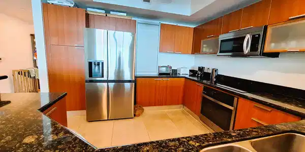 Image 3: Kitchen Front view