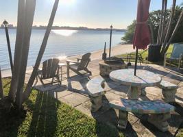 1430 S Lakeside Drive