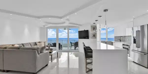 550 S Ocean Boulevard