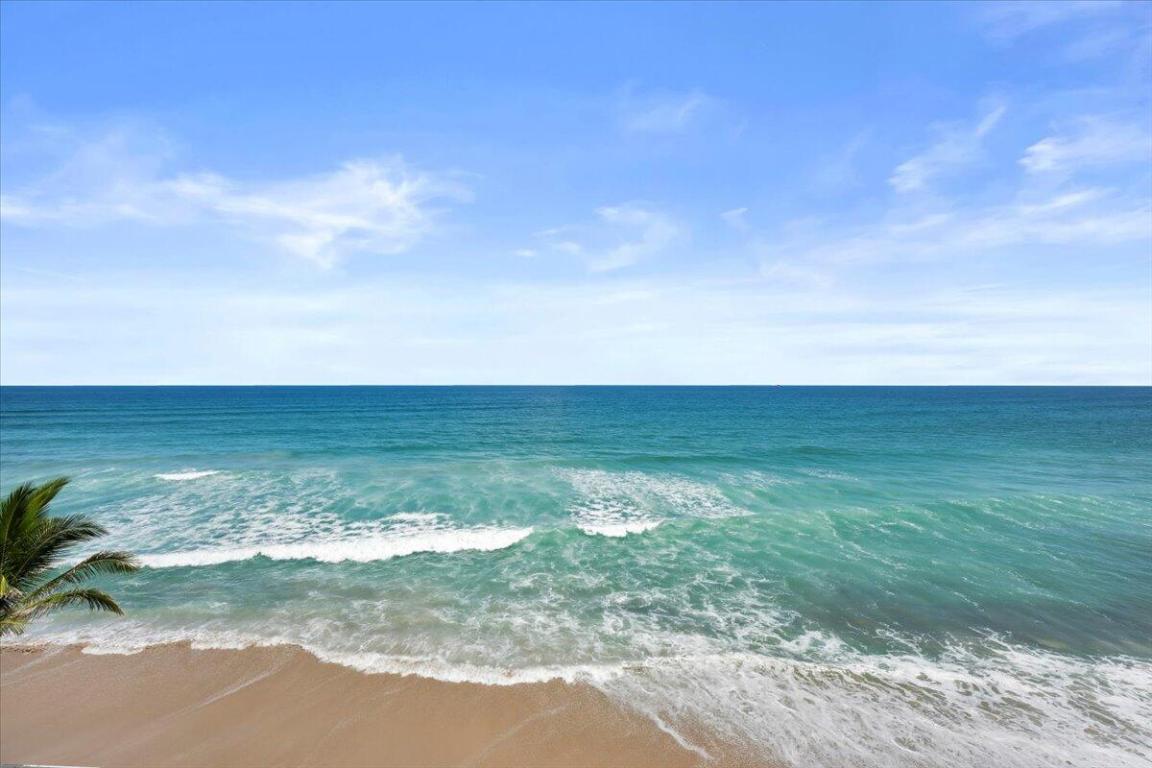 Image 2: OCEAN & SUNSET VIEWS