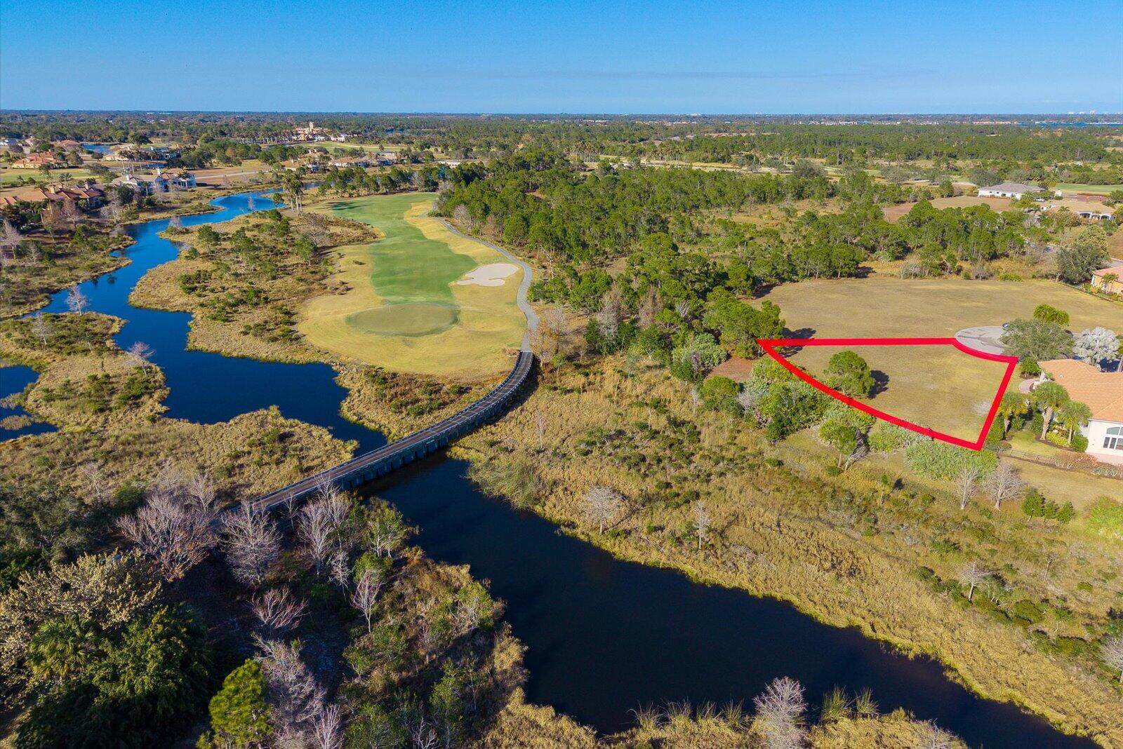 Image 1: Superior location and size.