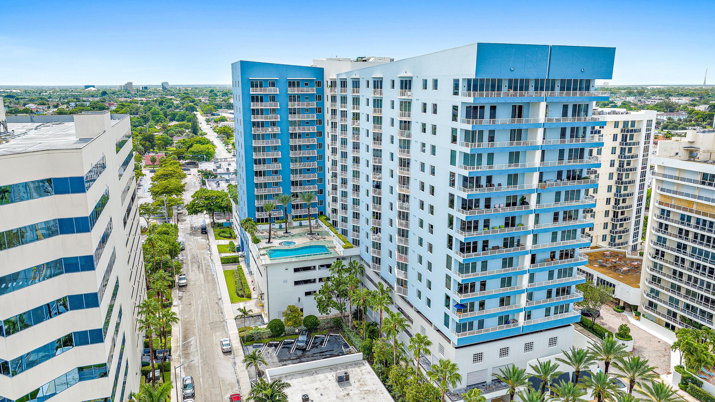 Image 4: Excellent location on the Intracoastal near downto