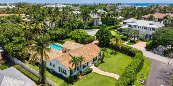1017 Tamarind Road