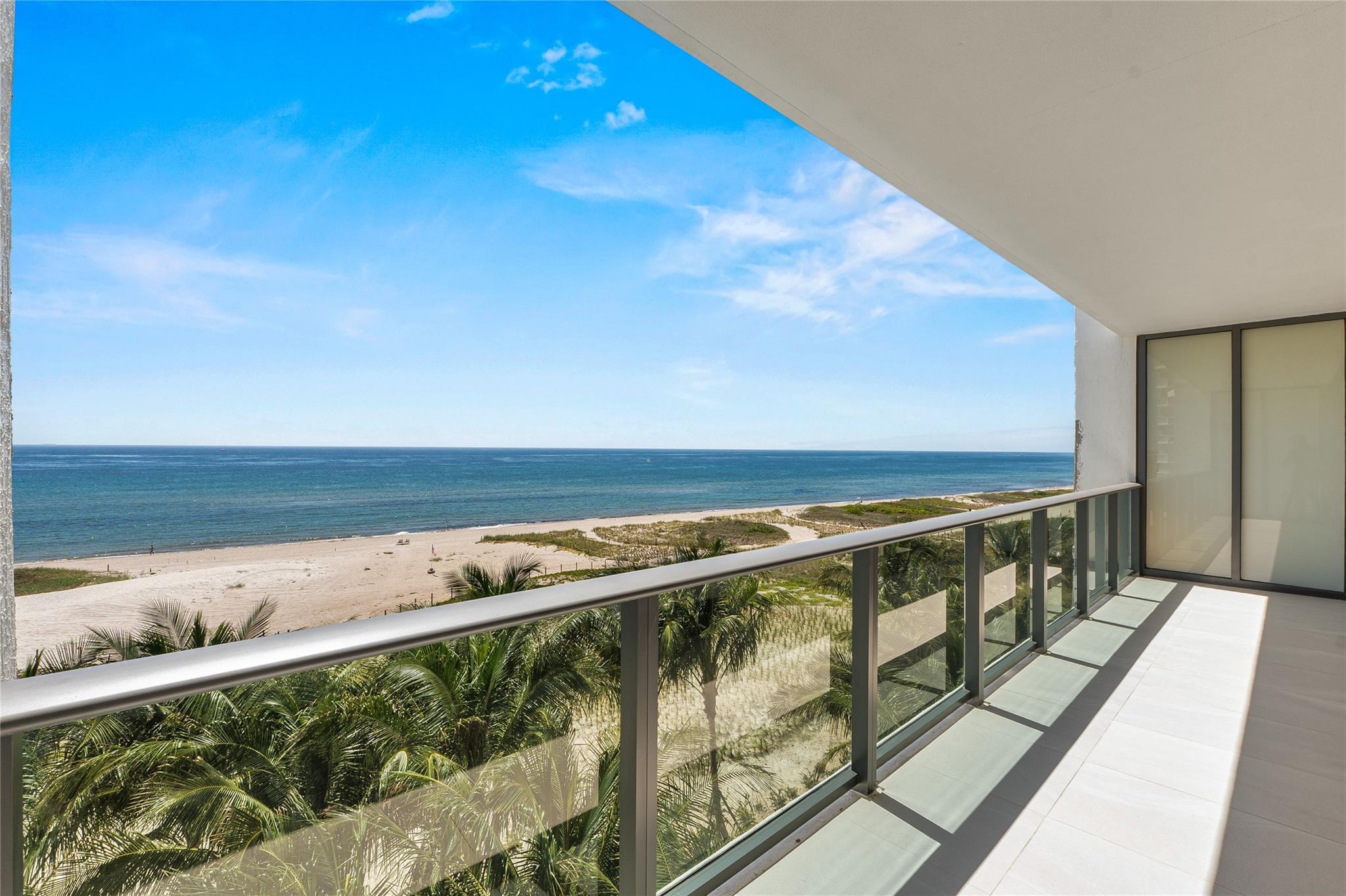 Image 3: Ocean Side Terrace
