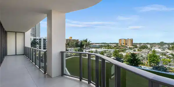Image 4: West Side Terrace & Views
