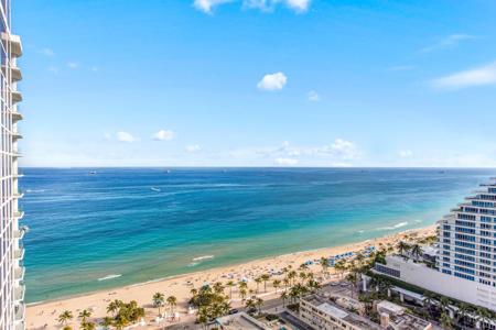 153 N Seabreeze Boulevard