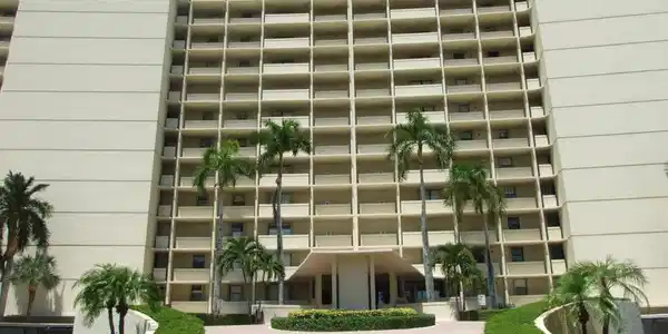 130 Lakeshore Drive