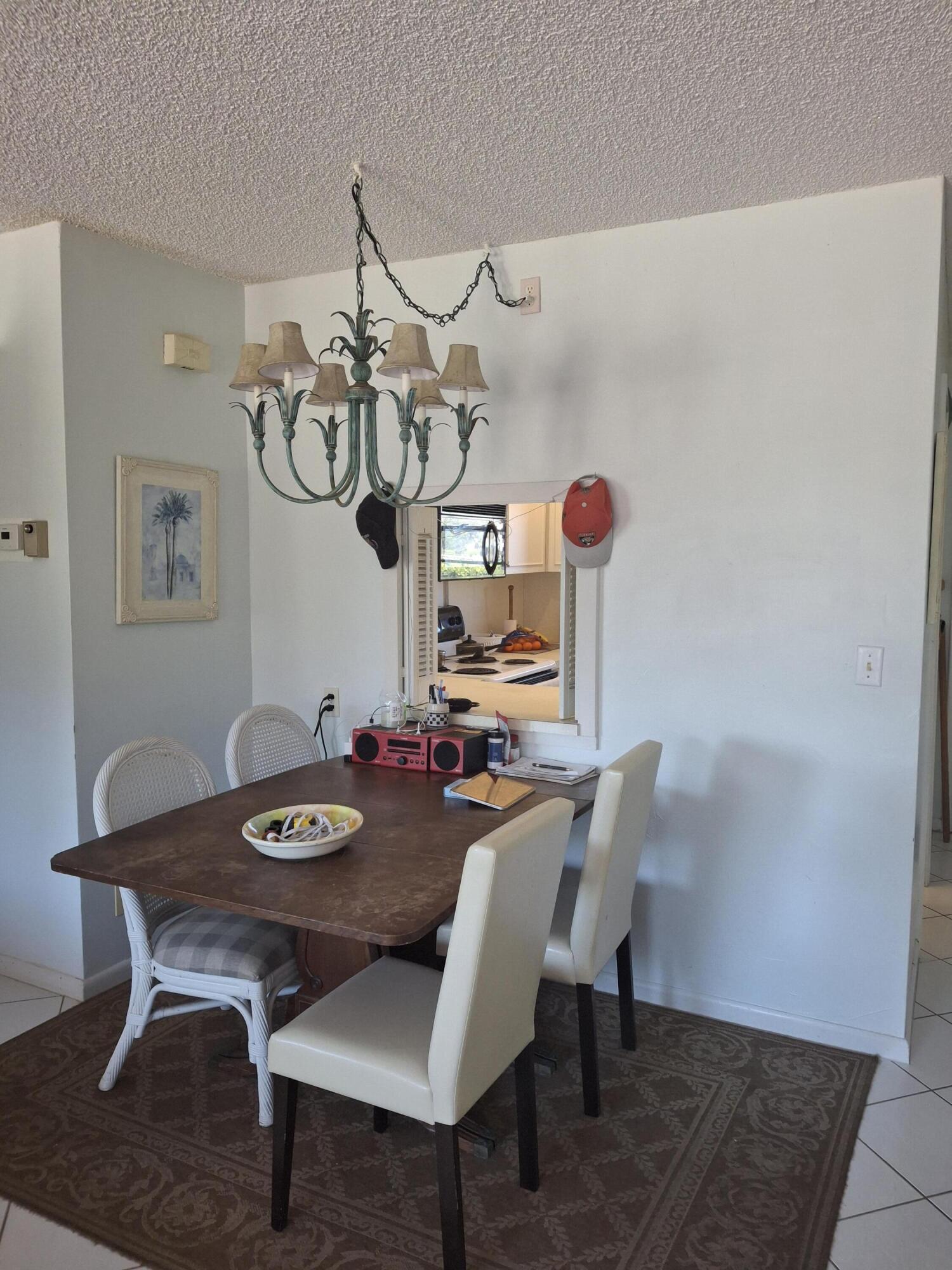 Image 3: Dining Area