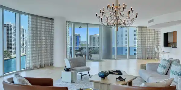 Image 3: Curved Wall of Windows Magnificent Western Views
