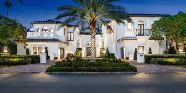 420 E Coconut Palm Road