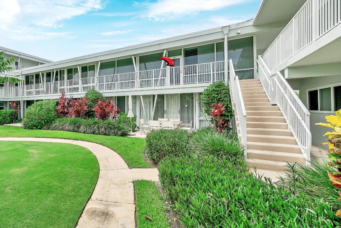 Image 2: 2 Exterior Front (02)