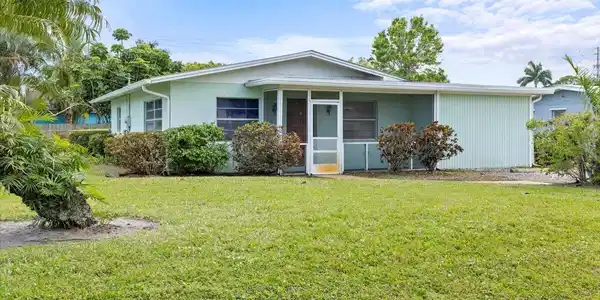 1266 SW 29th Terrace