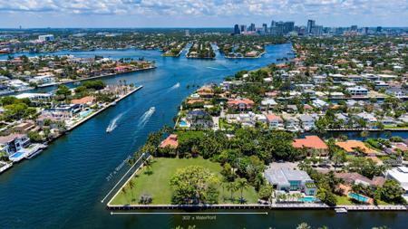 1000 Riviera Isle Drive