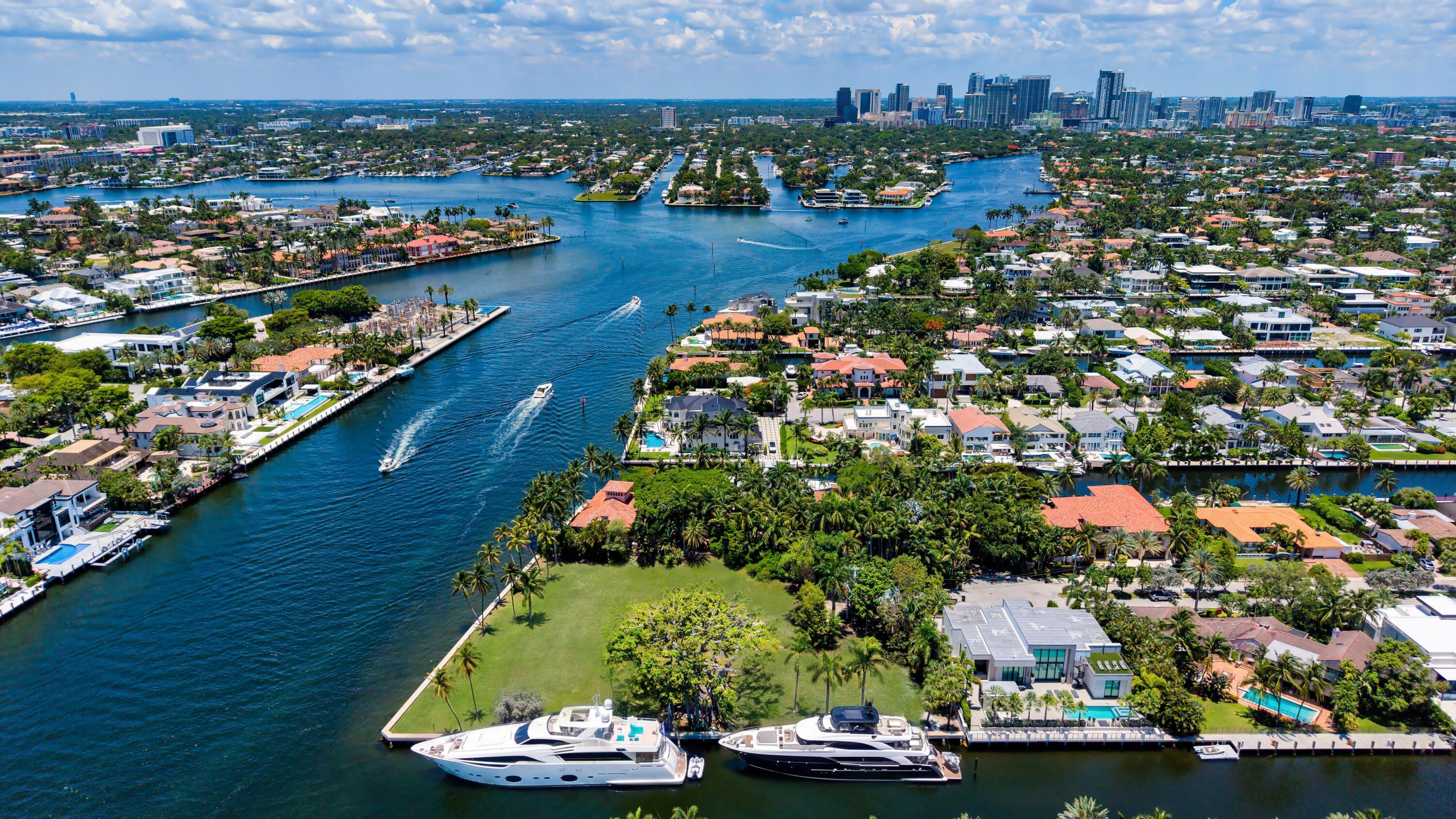 Image 2: 1000 Riviera Dr Aerial 4l