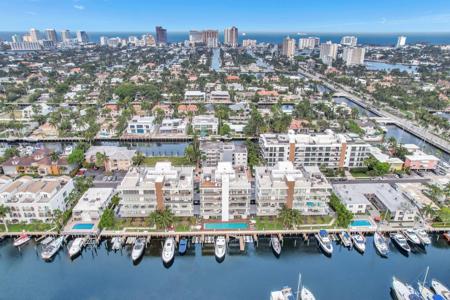 21 Isle Of Venice Dr