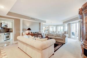 300 SE 5th Avenue