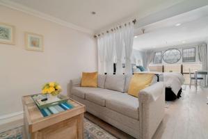 235 Sunrise Avenue 1101