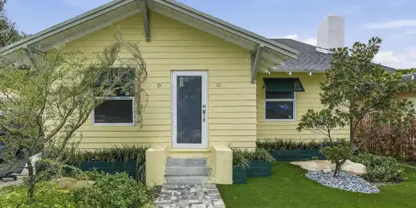 Image 2: 216 NE 23rd Ave - Pompano Beach - Florid
