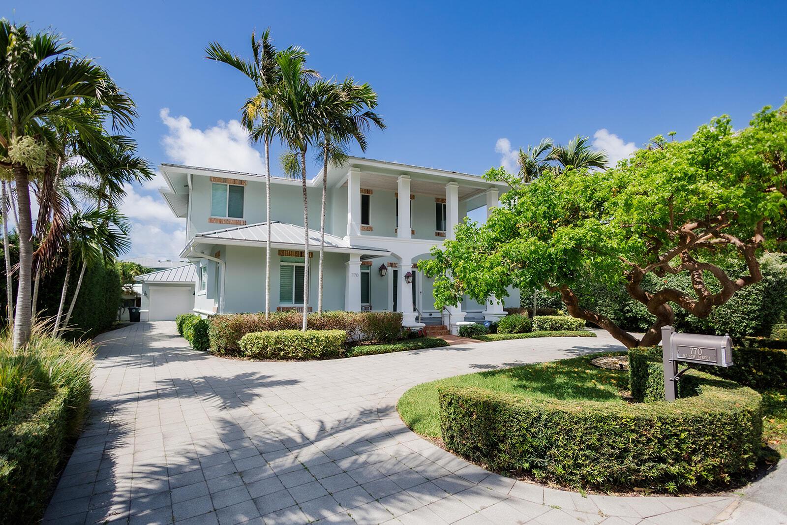 Image 3: 770 NE 6th Street-7