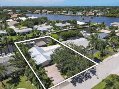 15 Tradewinds Circle