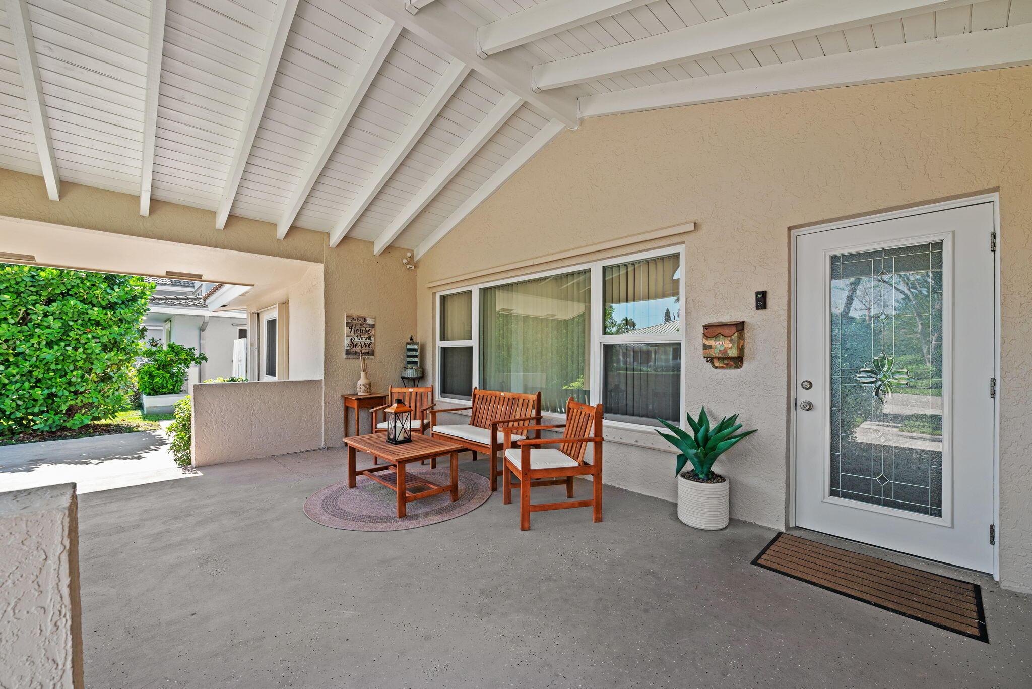 Image 4: 4-web-or-mls-245-avalon-ave