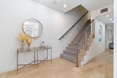 60 SE 7th Avenue
