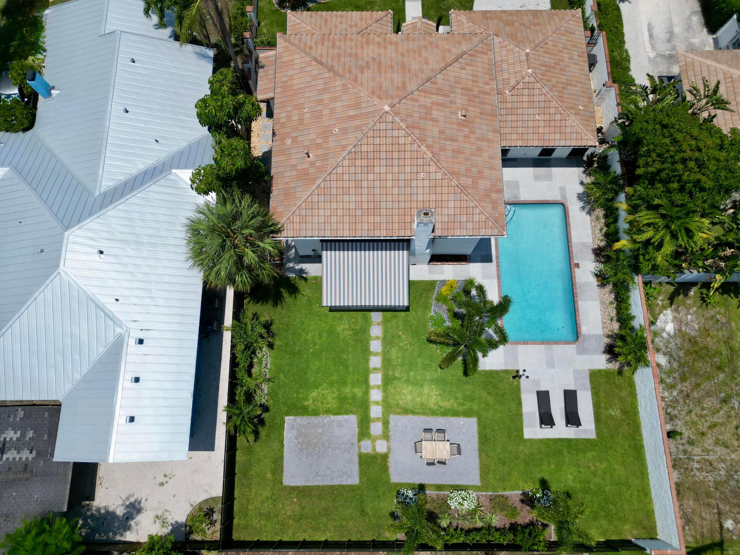 Image 2: 308 Greymon Dr