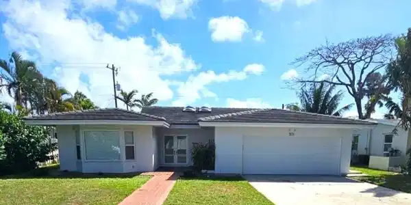 2648 NE 9TH Street