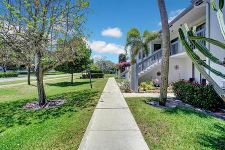 105 Tropic Isle Drive