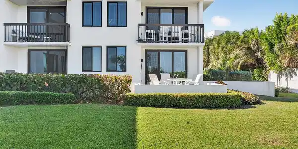 Image 2: THE FOUNTAIN CONDO