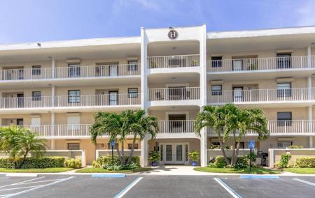 300 N Highway A1a