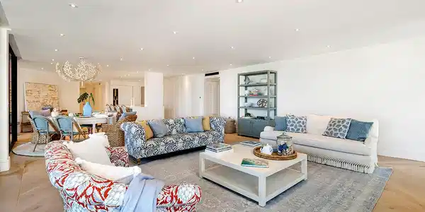 Image 3: 6