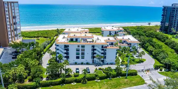 4100 N Highway A1a