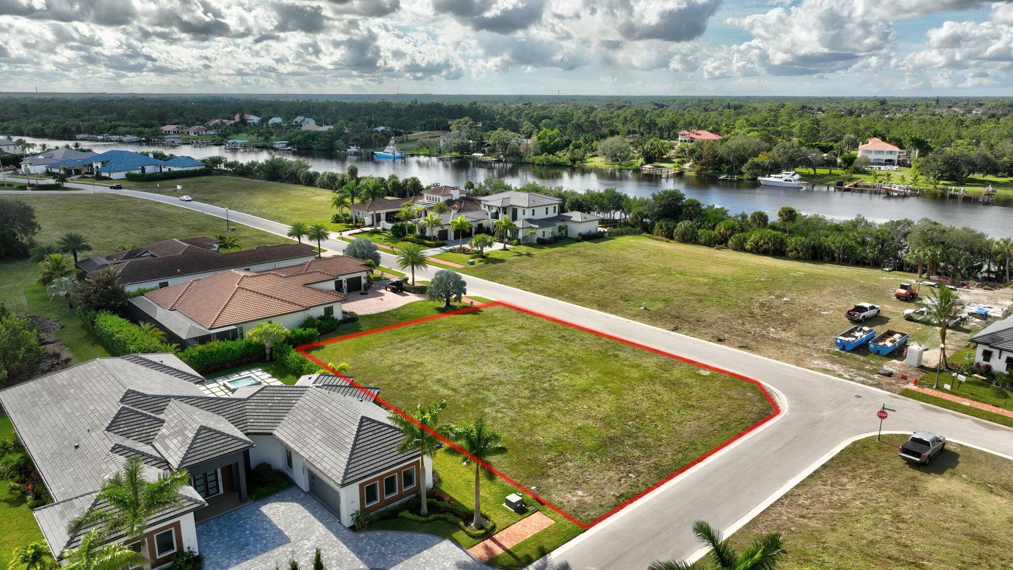 Image 3: 14-web-or-mls-DJI_0837_38_39_40_41