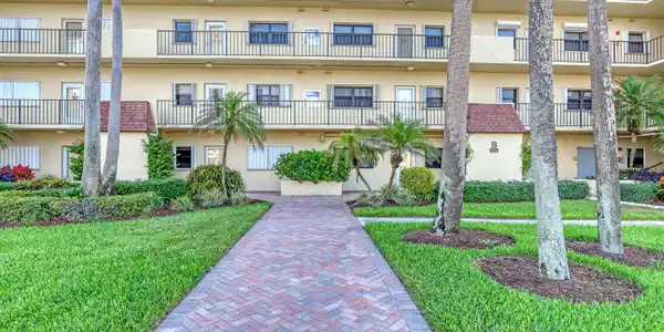 Image 2: 7430 S Ocean #319 (2)