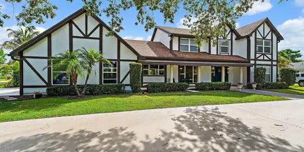 88 River Drive