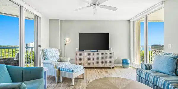 5049 N Highway A1a