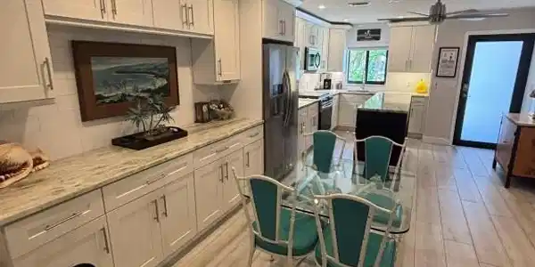 385 SE 17th Avenue