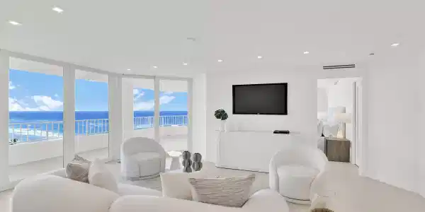 550 S Ocean Boulevard