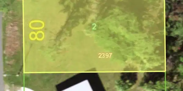 Image 3: e5f48b15-e5fa-45cf-bebd-65fa64d14c45