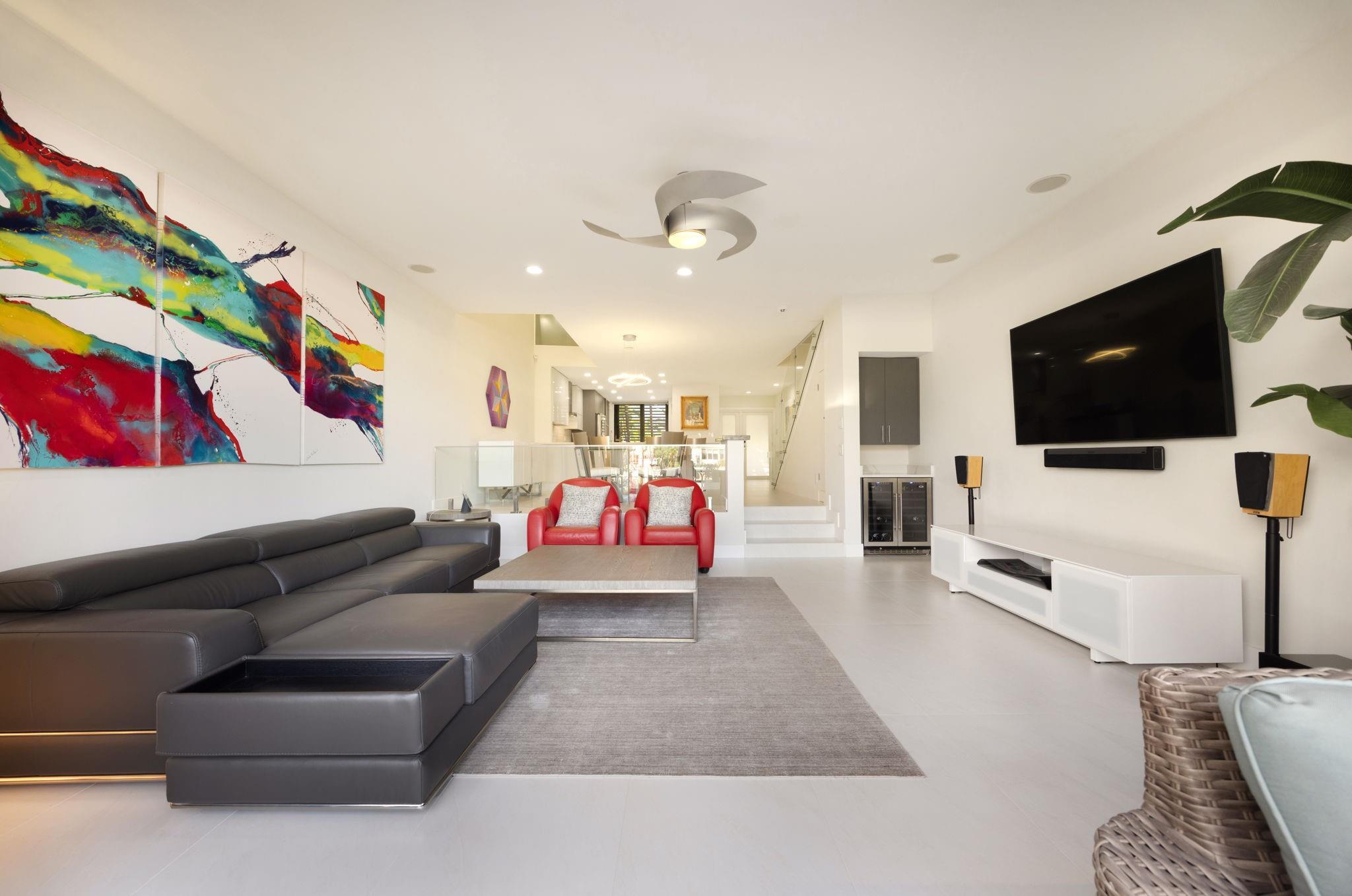 Image 4: Great Room