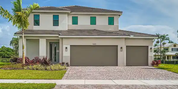 1440 SW Lago Circle