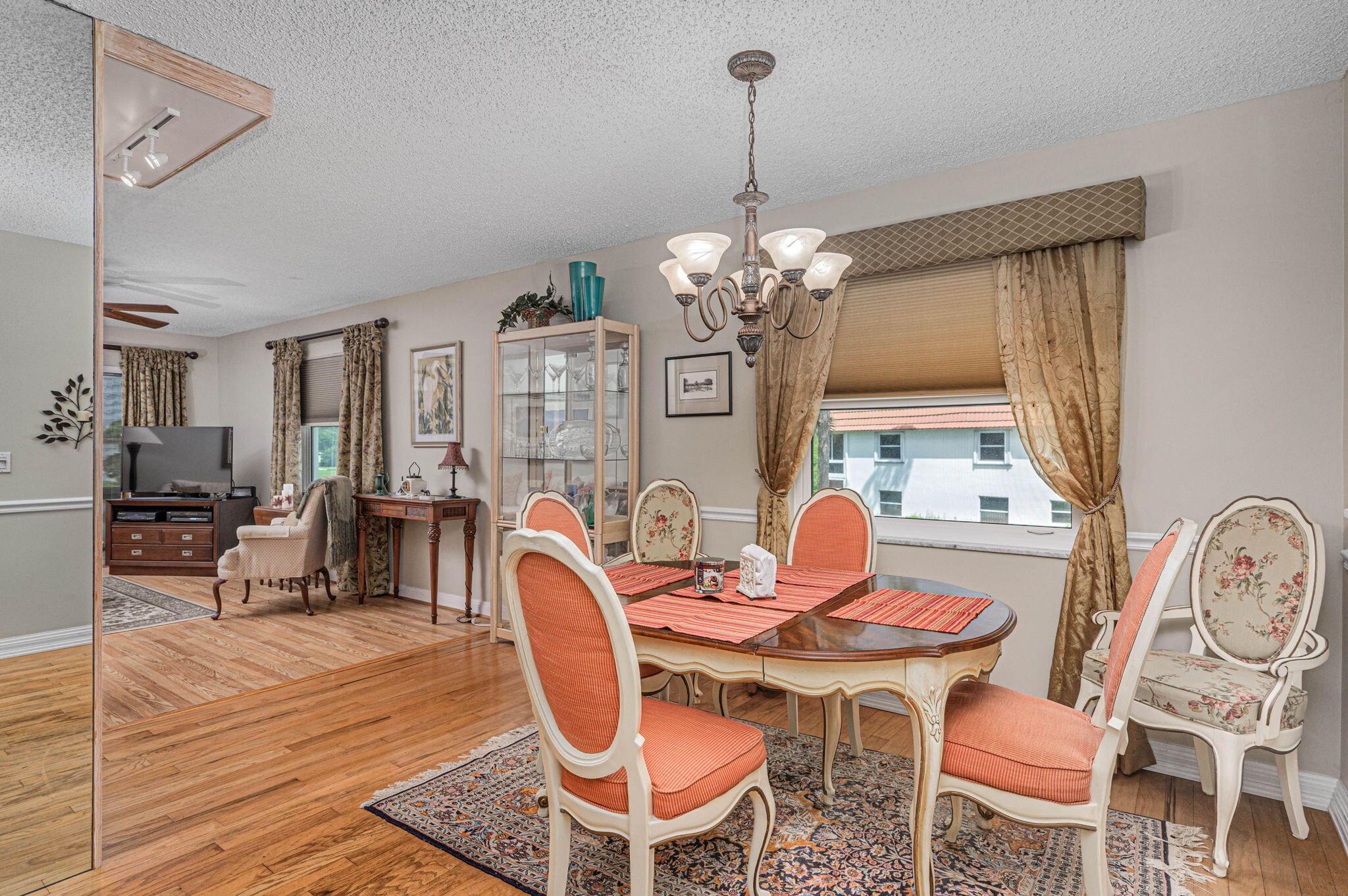 Image 4: 16-web-or-mls-1225 NW 21st St 7-708 - 16
