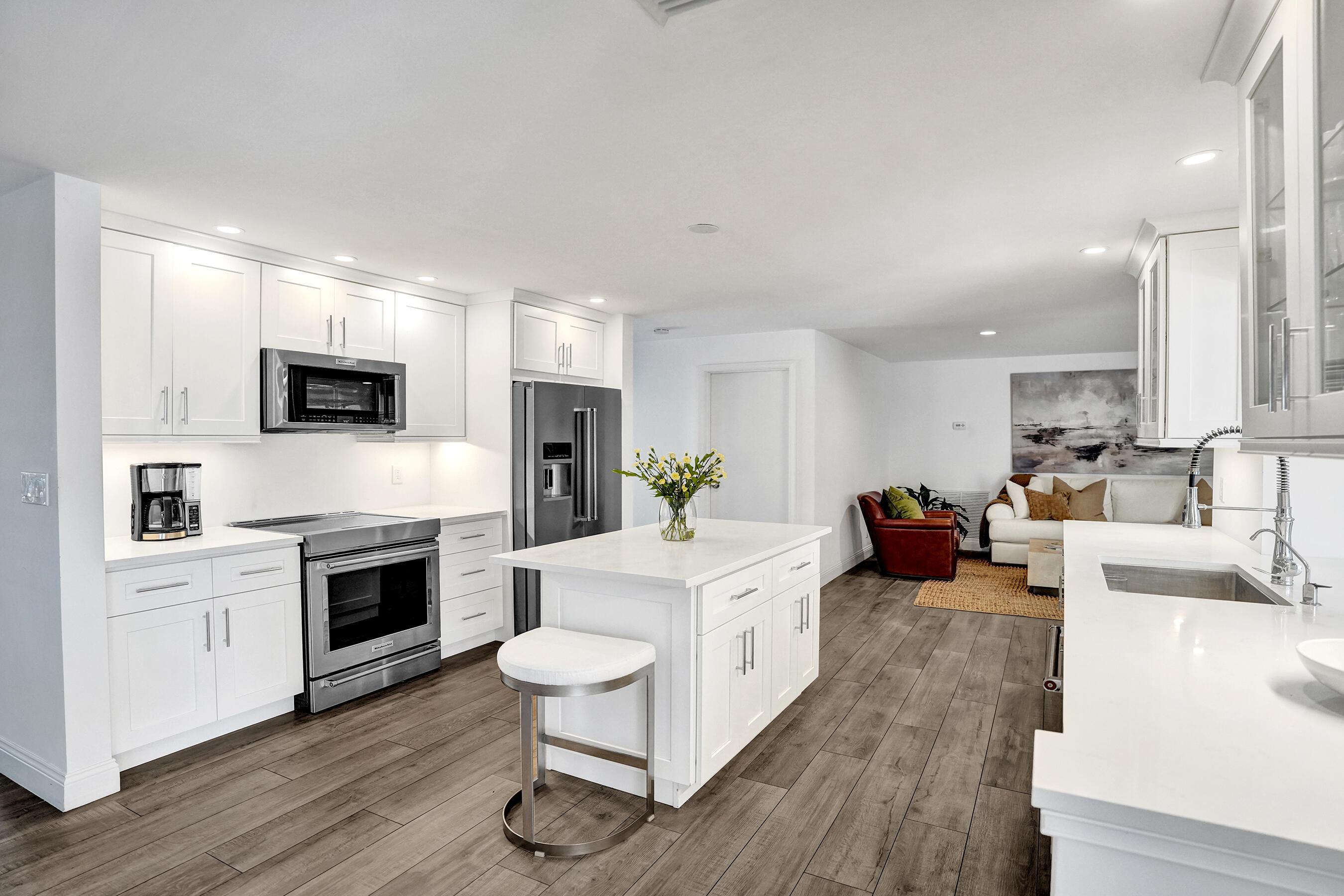 Image 4: DSC04839