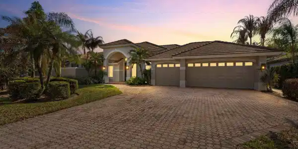 5180 SW Hammock Creek Drive