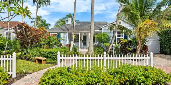 436 NE 11th Ave
