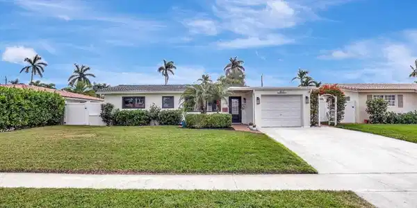 912 SE 16th Court