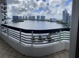 3600 Mystic Pointe Dr